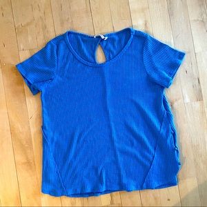 Soft Surroundings L short sleeve styled T-shirt